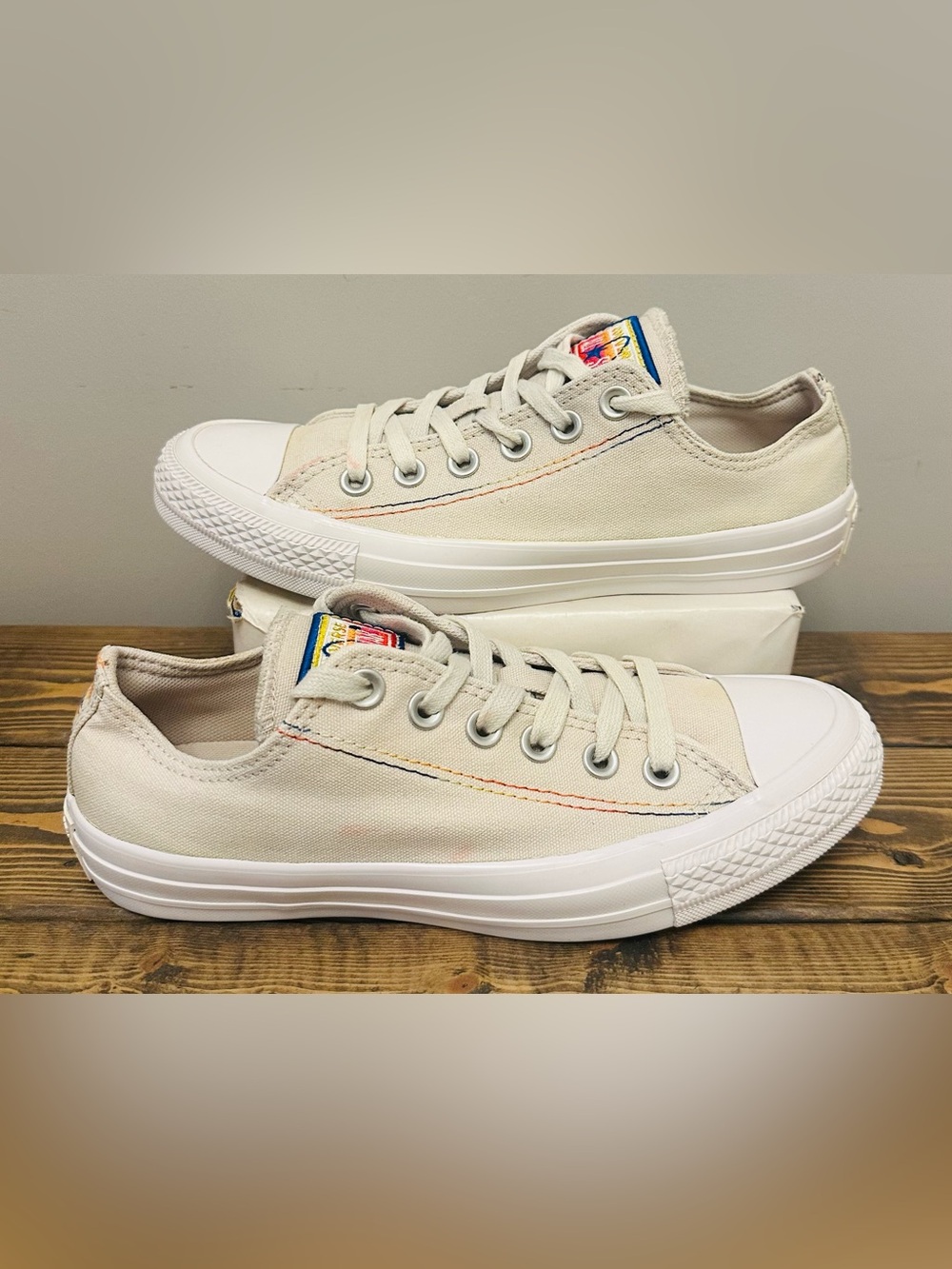 Converse Chuck Taylor All Star Shoes Tan With Colorful Stitching Women’s 7